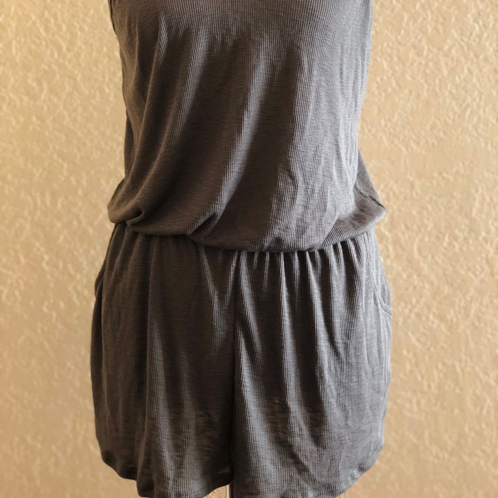 Swell ribbed green romper size Medium - Picture 2 of 8